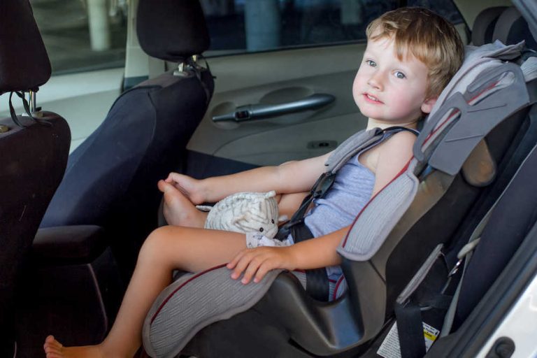 Consejos para elegir la silla de coche para bebé más segura