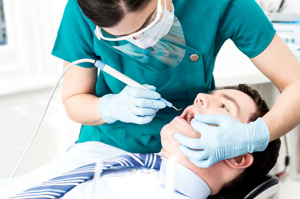 ¿En qué consiste la cirugía oral?