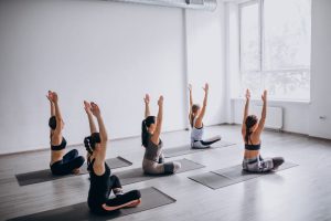 El yoga aporta múltiples beneficios para la salud de las personas con trabajos sedentarios